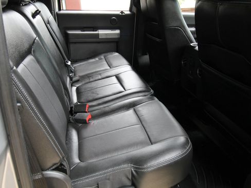 Used 2015 Ford F350 Lariat AWD/4WD image 42