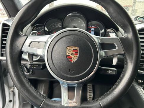 Used 2013 Porsche Cayenne GTS image 18