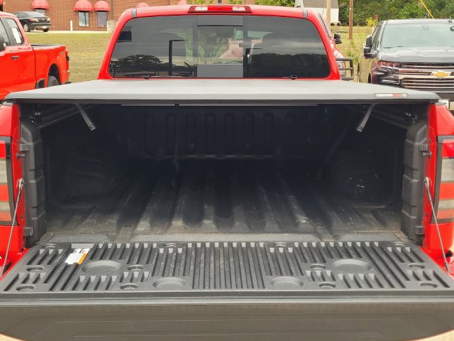 Used 2024 Nissan Frontier SV w/ Technology Package RWD image 9
