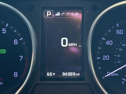 Used 2019 Hyundai Santa Fe XL image 23