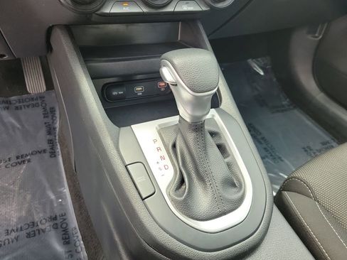 Used 2024 Kia Forte LXS w/ LXS Technology Package FWD image 27