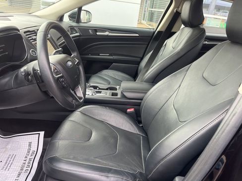 Used 2020 Ford Fusion Titanium AWD/4WD image 13