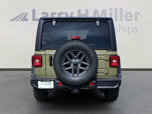 New 2025 Jeep Wrangler Sport S image 5