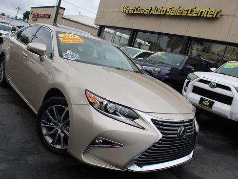 Used 2018 Lexus ES 300h image 39
