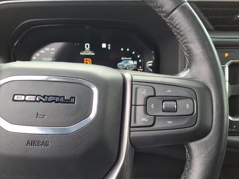 Used 2023 GMC Yukon XL Denali Ultimate image 30