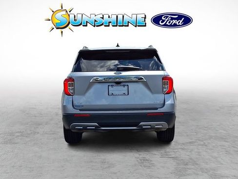Certified 2022 Ford Explorer XLT w/ Equipment Group 202A AWD/4WD image 5