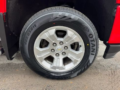 Used 2018 Chevrolet Silverado 1500 LT w/ All Star Edition AWD/4WD image 10
