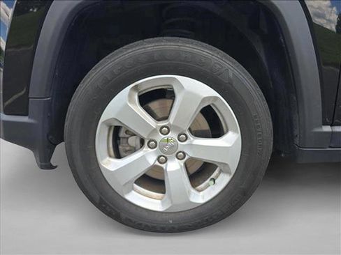 Used 2020 Jeep Compass Latitude image 24