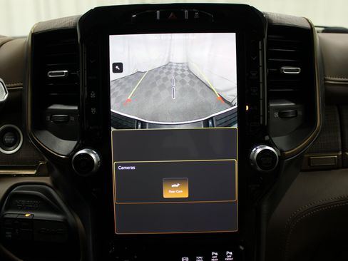 Used 2024 RAM 2500 Limited AWD/4WD image 16