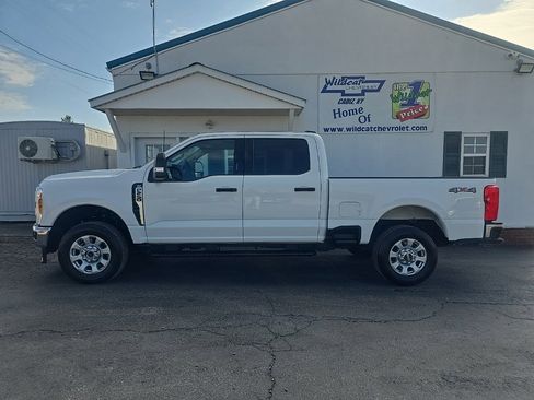 Used 2024 Ford F250 XLT image 5