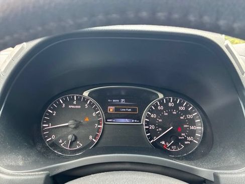 Used 2016 Nissan Pathfinder SL w/ SL Tech Package AWD/4WD image 17