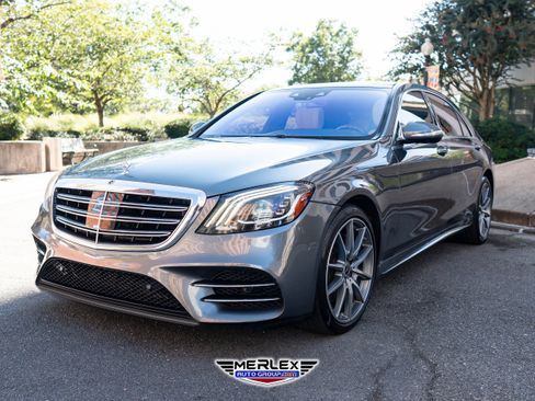 Used 2018 Mercedes-Benz S 560 4MATIC Sedan image 3