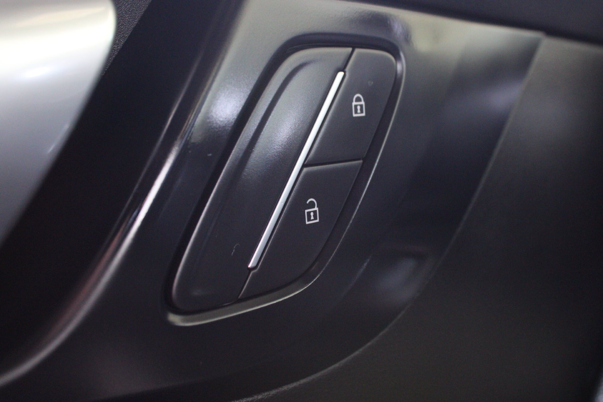 Used 2026 Buick Enclave Sport Touring AWD/4WD image 26