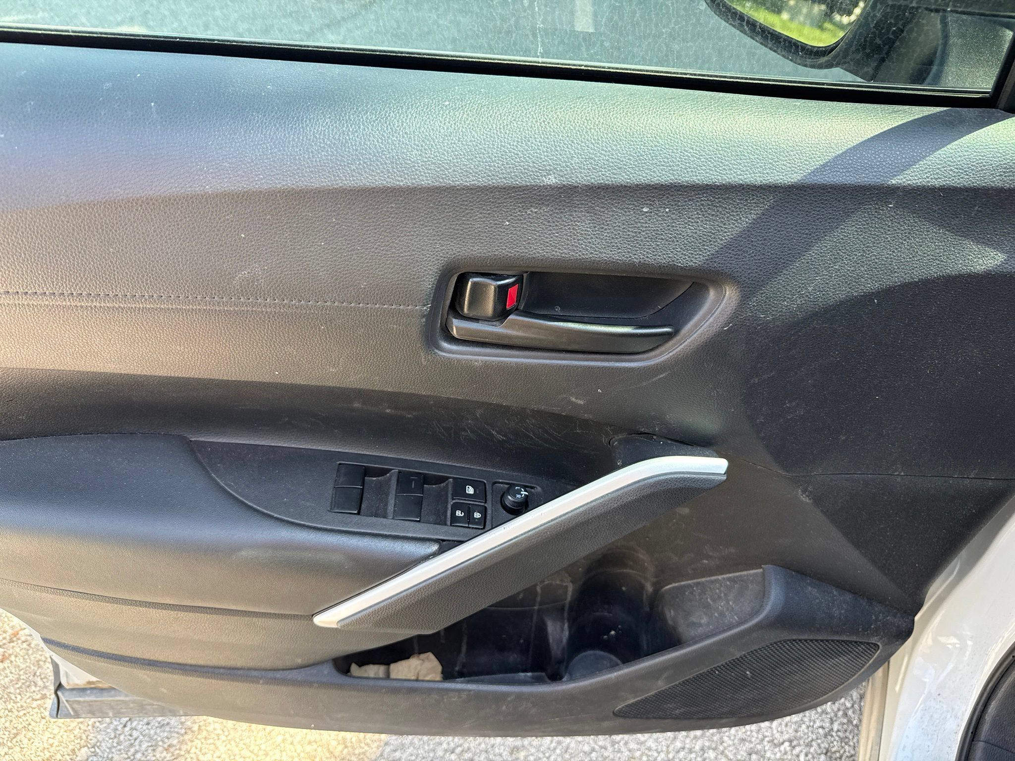 Used 2025 Toyota Corolla Cross AWD Hybrid image 24