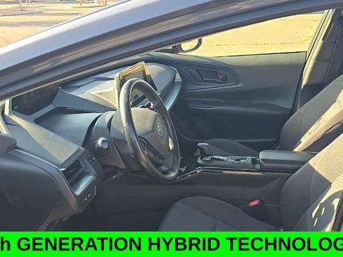 Used 2023 Toyota Prius LE FWD image 21