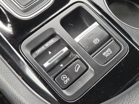 Used 2024 Honda Pilot EX-L image 33