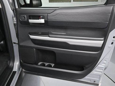 Used 2019 Toyota Tundra Limited AWD/4WD image 30