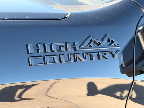 Used 2024 Chevrolet Silverado 1500 High Country w/ Technology Package AWD/4WD image 6