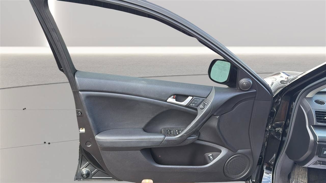 Used 2011 Acura TSX Sedan FWD image 16