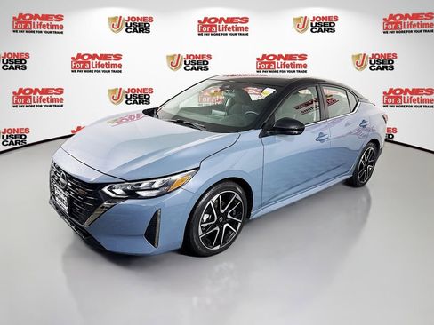 Used 2024 Nissan Sentra SR w/ Trunk Package FWD image 13