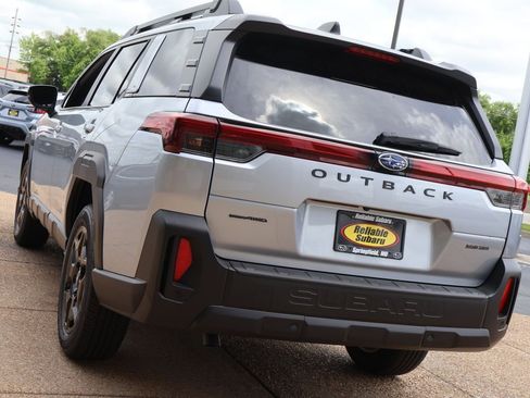 New 2026 Subaru Outback Limited AWD/4WD image 4