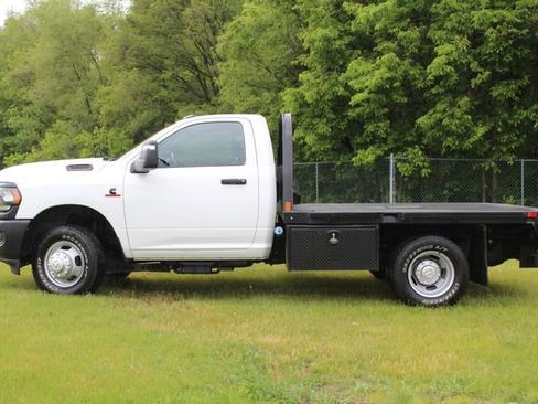 Used 2023 RAM 3500 Tradesman image 2
