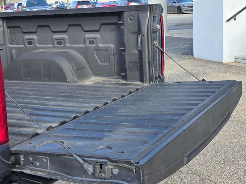 Used 2019 Chevrolet Silverado 1500 LT w/ All-Star Edition AWD/4WD image 32