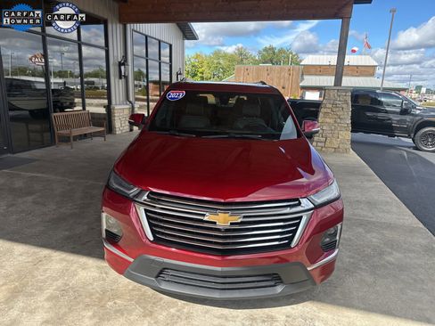 Used 2023 Chevrolet Traverse Premier FWD image 23