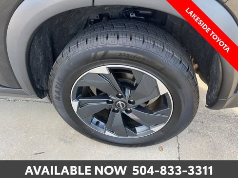 Used 2025 Nissan Rogue SV AWD/4WD image 12