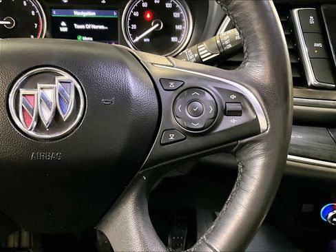 Used 2020 Buick Enclave Premium w/ LPO, Touring Package image 25