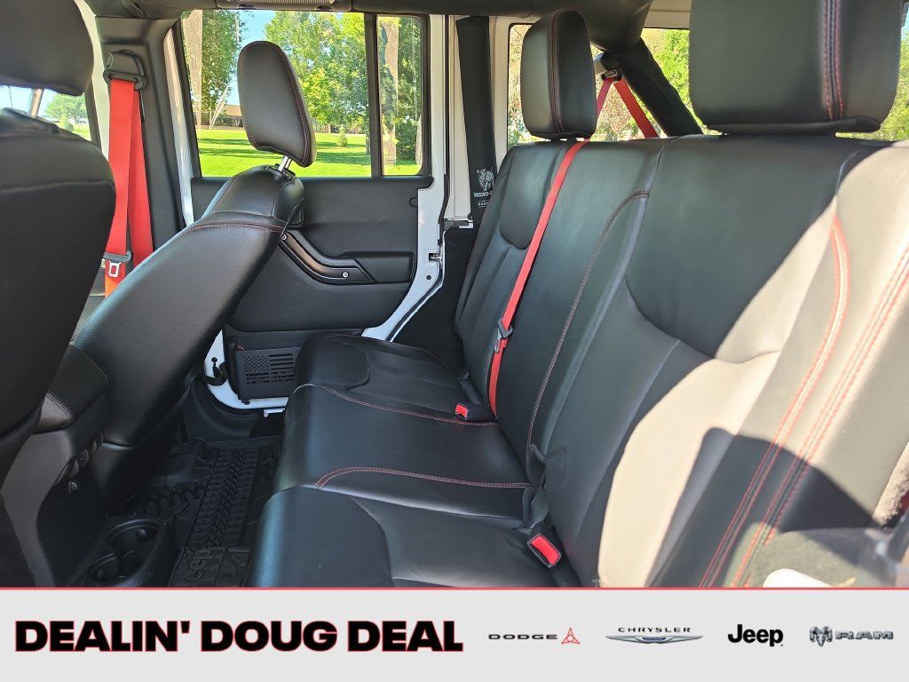 Used 2017 Jeep Wrangler Unlimited Rubicon AWD/4WD image 25