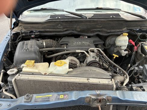 Used 2005 Dodge Ram 1500 Truck ST w/ ST Value Group AWD/4WD image 13
