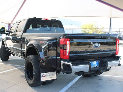 Used 2023 Ford F350 Lariat w/ Lariat Ultimate Package AWD/4WD image 3