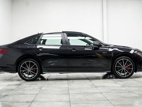 Used 2025 Volkswagen Jetta GLI Autobahn FWD image 6