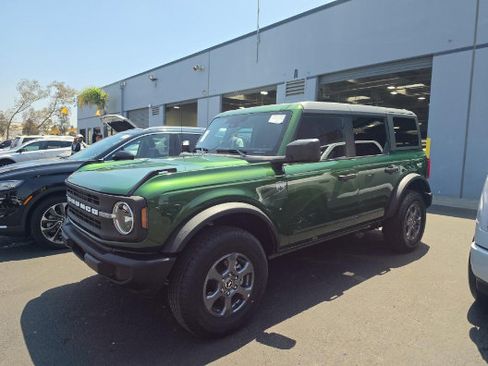 Used 2025 Ford Bronco Big Bend AWD/4WD image 1