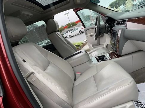 Used 2011 Chevrolet Tahoe LTZ AWD/4WD image 14