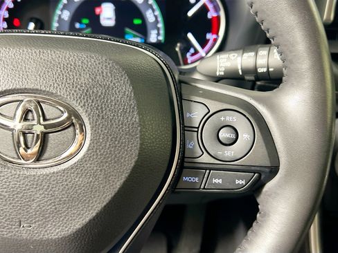 Used 2020 Toyota RAV4 Limited w/ Limited Grade Weather Package FWD image 19