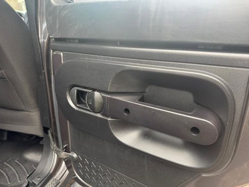 Used 2016 Jeep Wrangler Unlimited Sport w/ Connectivity Group image 25