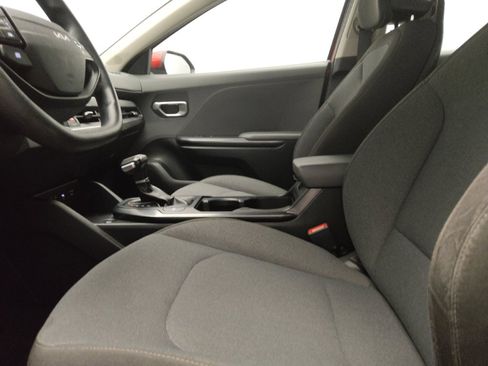 Used 2025 Kia K4 FWD image 17