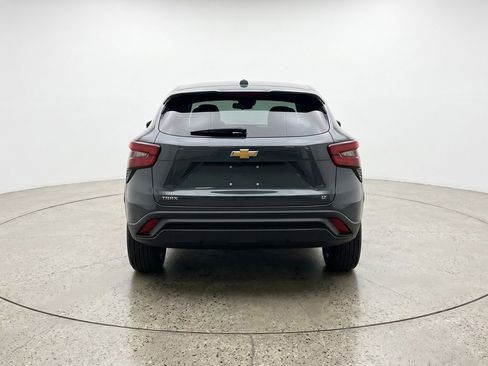 Used 2025 Chevrolet Trax LT w/ LT Convenience Package FWD image 7