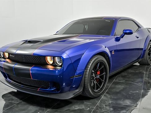 Used 2019 Dodge Challenger R/T Scat Pack RWD image 5
