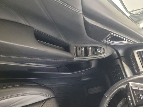 Used 2020 Subaru Forester Limited image 27