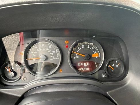 Used 2016 Jeep Patriot High Altitude AWD/4WD image 16