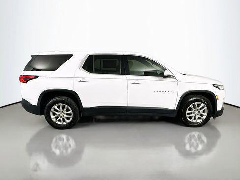 Used 2023 Chevrolet Traverse LS w/ Safety Package FWD image 7