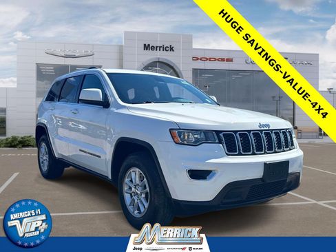 Used 2019 Jeep Grand Cherokee Laredo w/ Security & Convenience Group AWD/4WD image 1