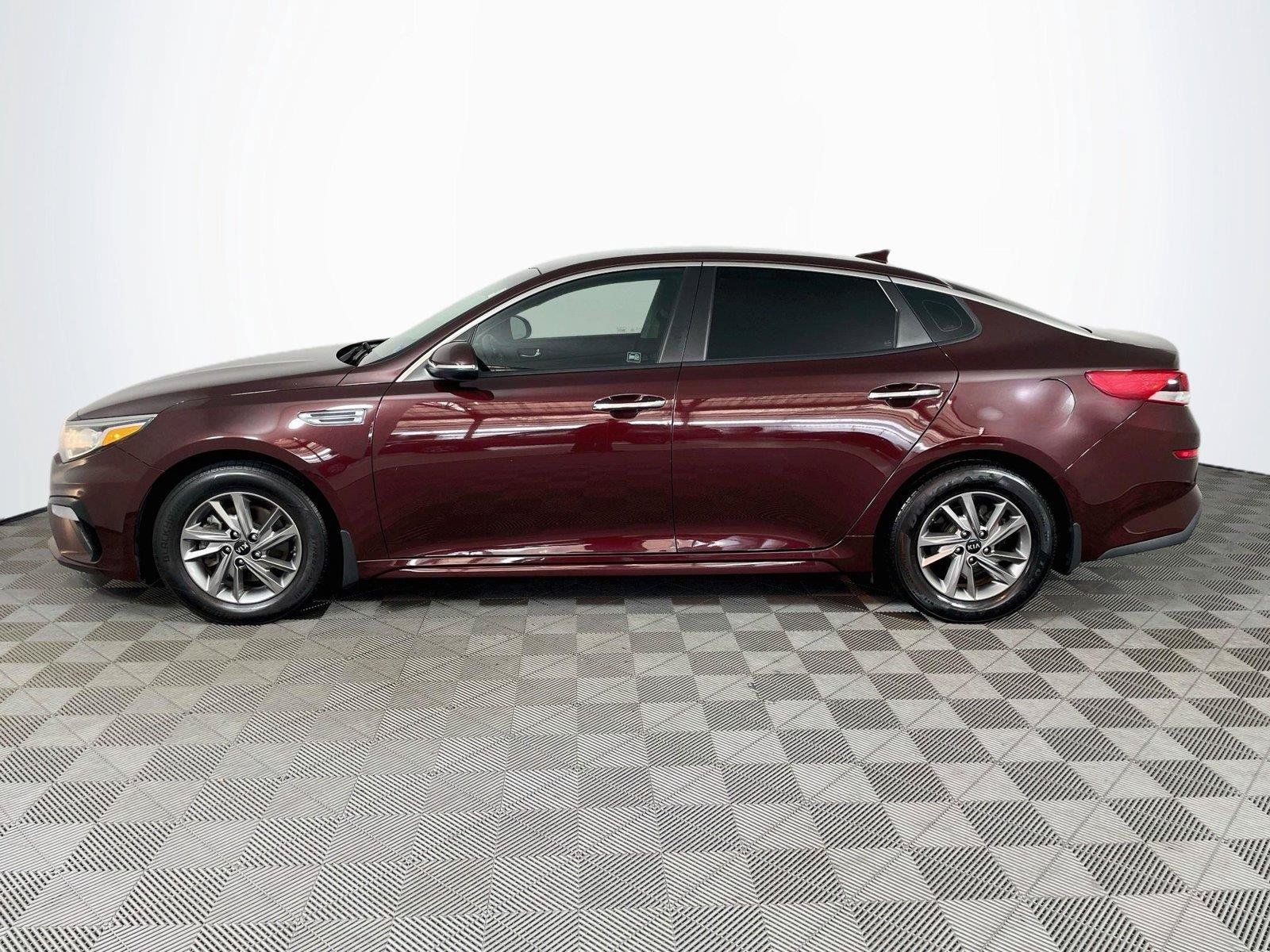 Used 2019 Kia Optima LX FWD image 4