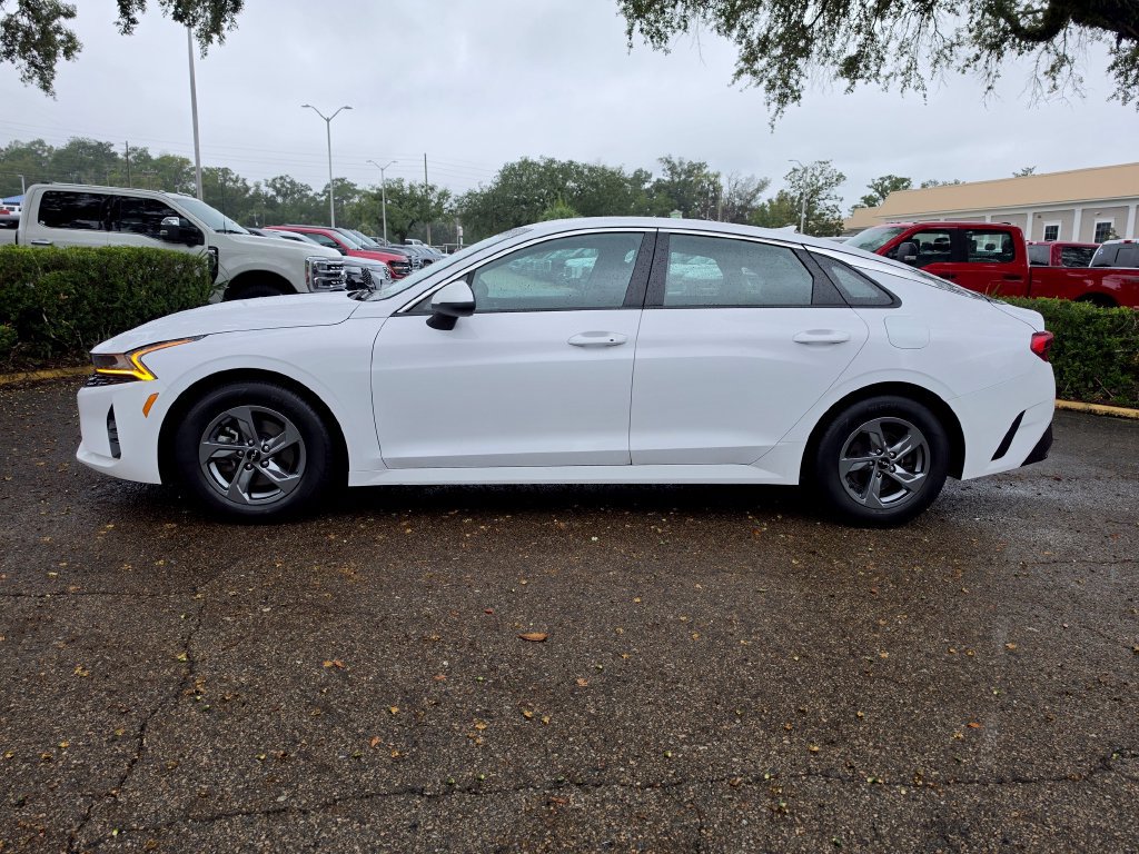 Used 2023 Kia K5 LXS FWD image 2