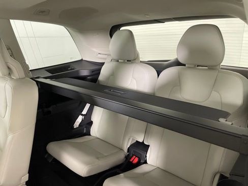 Used 2025 Volvo XC90 T8 Plus w/ Protection Package Premier AWD/4WD image 38