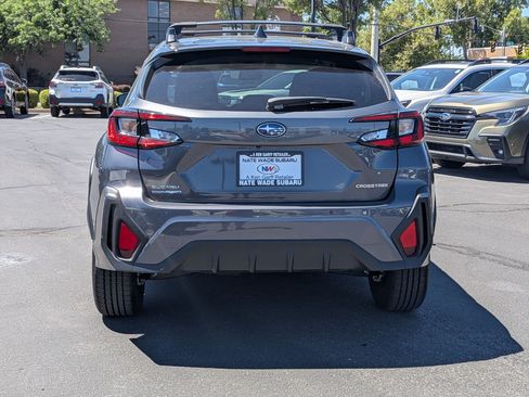 Used 2025 Subaru Crosstrek 2.5i Limited w/ Crosstrek Mirror Package AWD/4WD image 4
