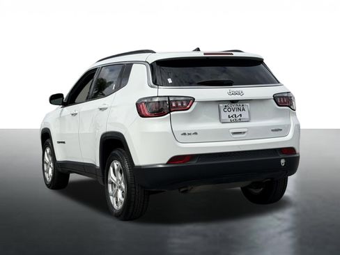 Used 2024 Jeep Compass Latitude AWD/4WD image 6